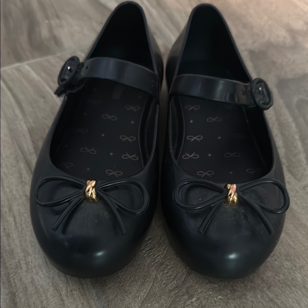 Stylish Black Mini Melissa Kids Shoes with Bow Detail